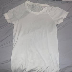 White lululemon swiftly size 2